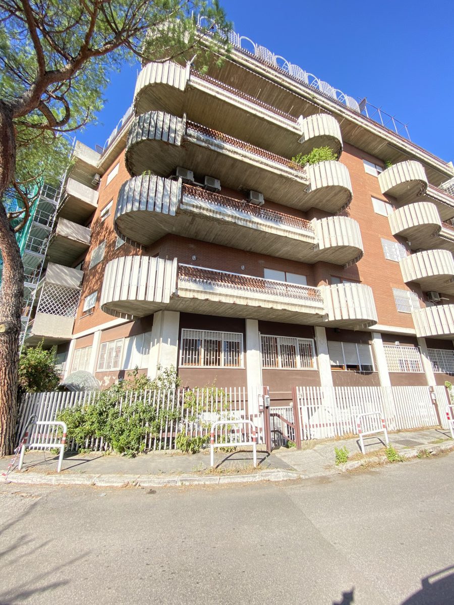 Via Perego – Roma EUR Mostacciano Appartamento in Vendita Uso ufficio