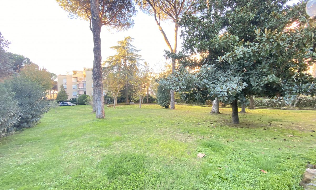 Via di Poggio Verde Roma-Casetta Mattei Appartamento in vendita parco