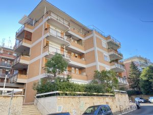 Via Coviello – zona Aurelia Appartamento in vendita