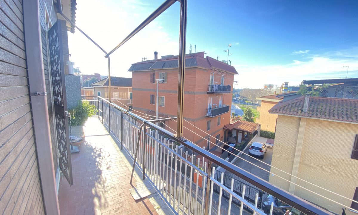 Via Casetta Mattei Roma - Bravetta Appartamento in Vendita balcone
